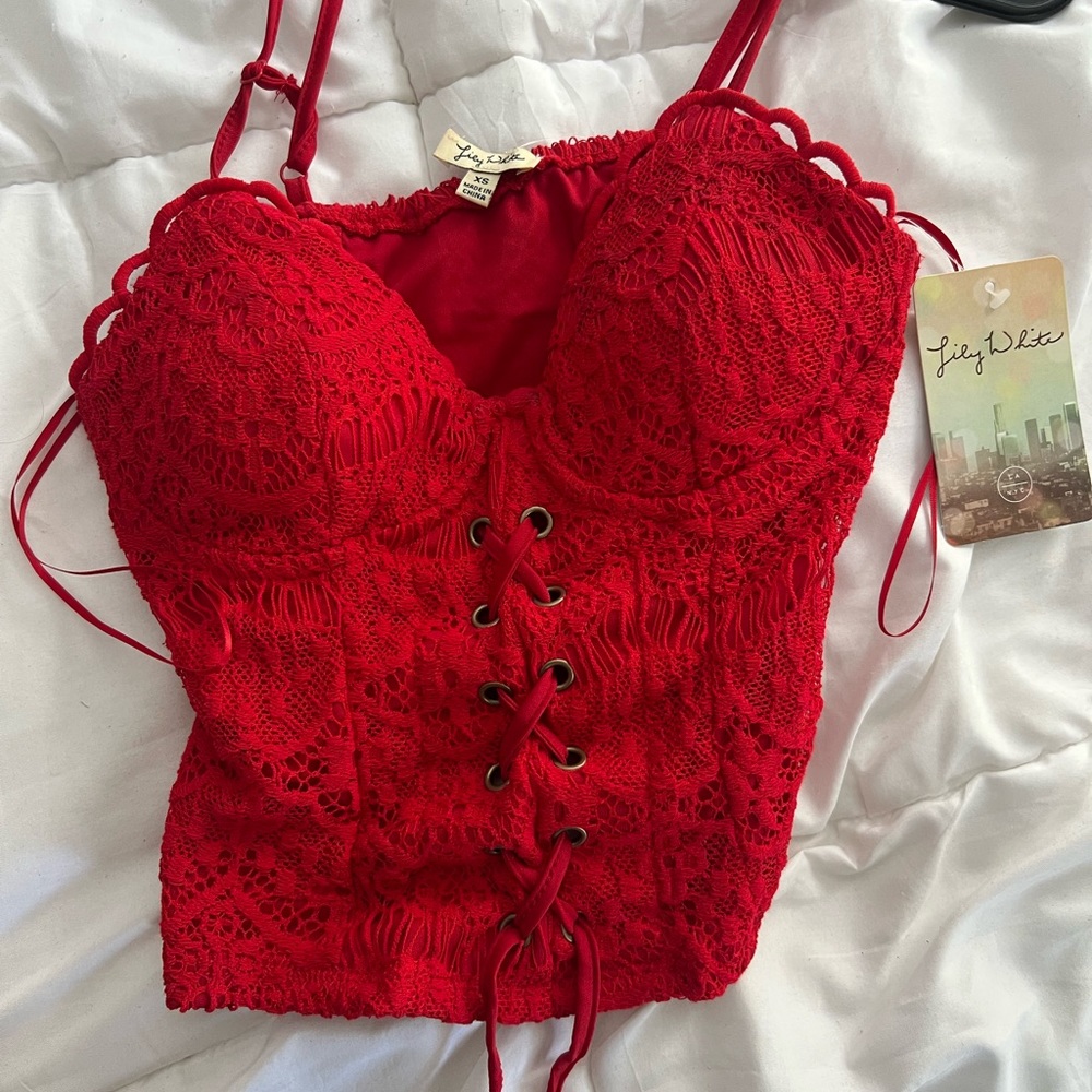 brand new, laced crop top
